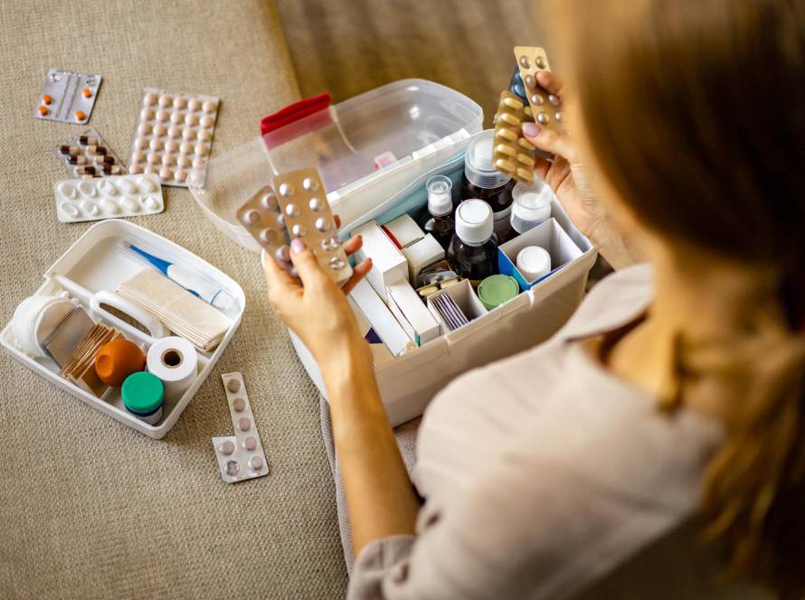 Farmacia Reus, hospital de Reus, botiquín en casa, Kit de primeros auxilios bien preparado